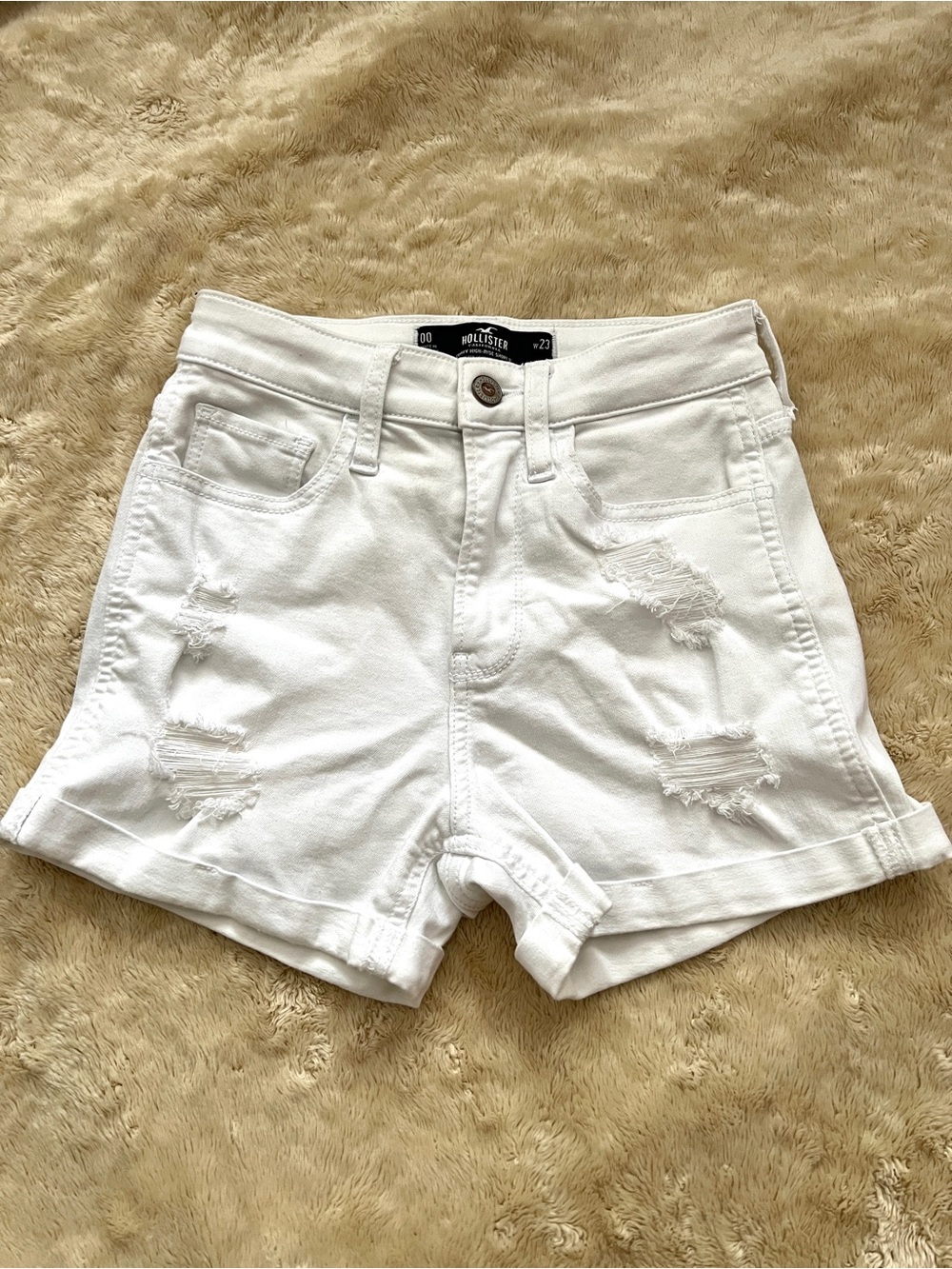 HOLLISTER Woman's White Distressed Jean Shorts Size 00